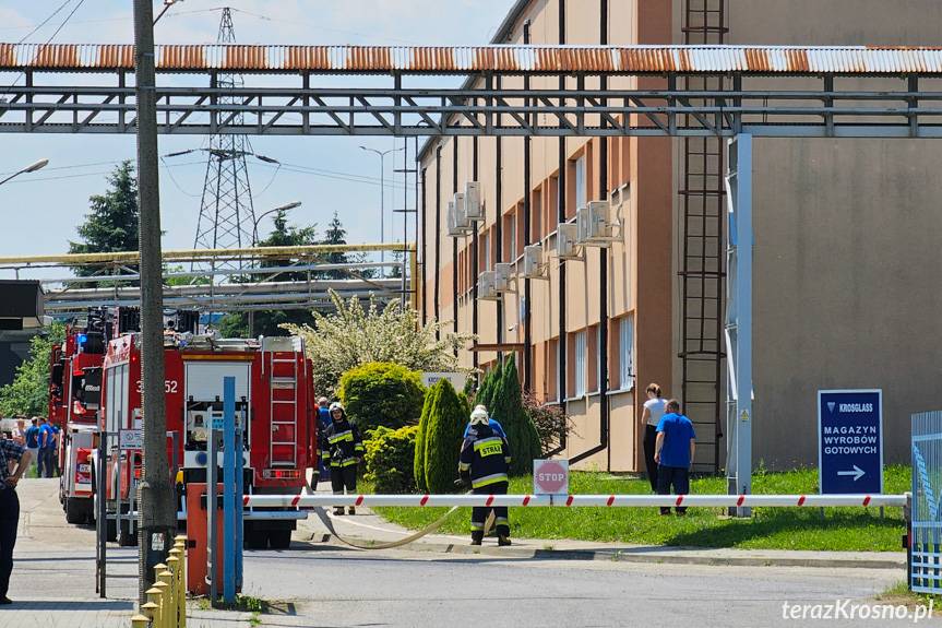 Pożar w zakładzie produkującym włókno szklane