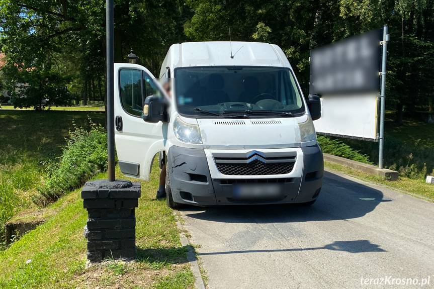 Groźnie wyglądająca kolizja w Moderówce
