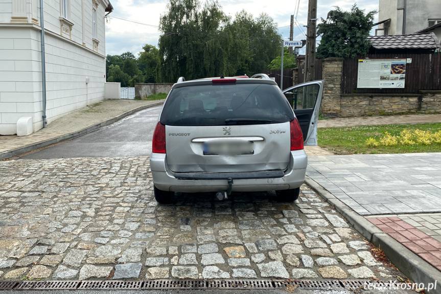Kolizja w Dukli, zderzenie dwóch samochodów