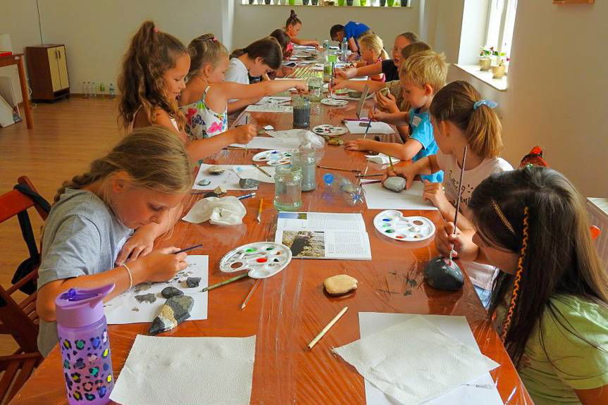 Warsztaty plastyczno-muzyczne w GOK w Korczynie