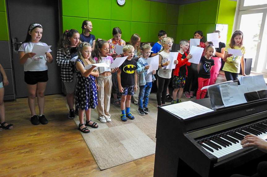 Warsztaty plastyczno-muzyczne w GOK w Korczynie