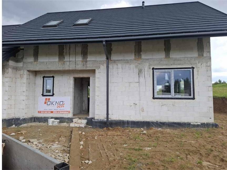 Budowa nowego domu - kiedy wstawiać okna?
