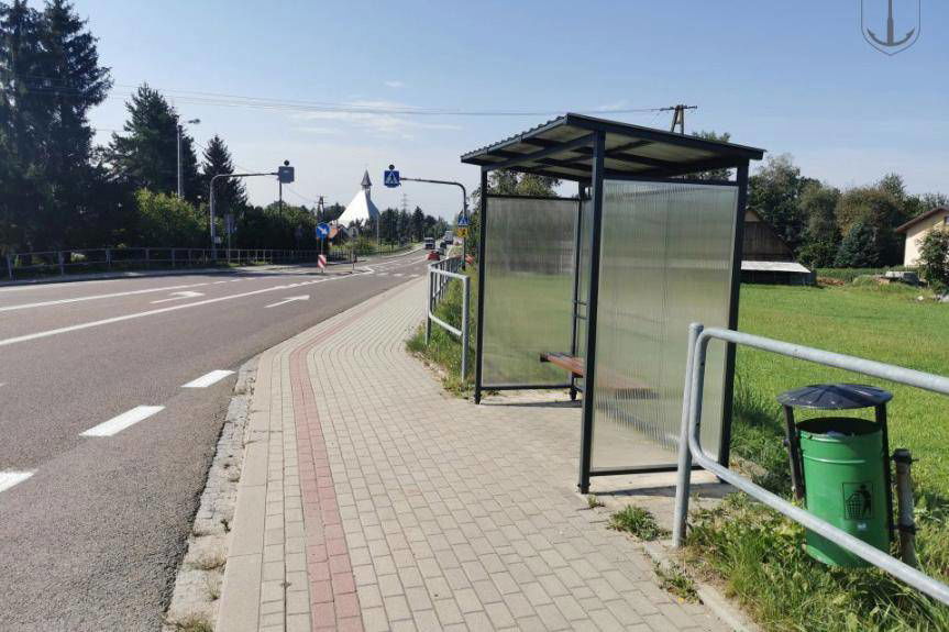Nowe wiaty przystankowe w gminie Korczyna