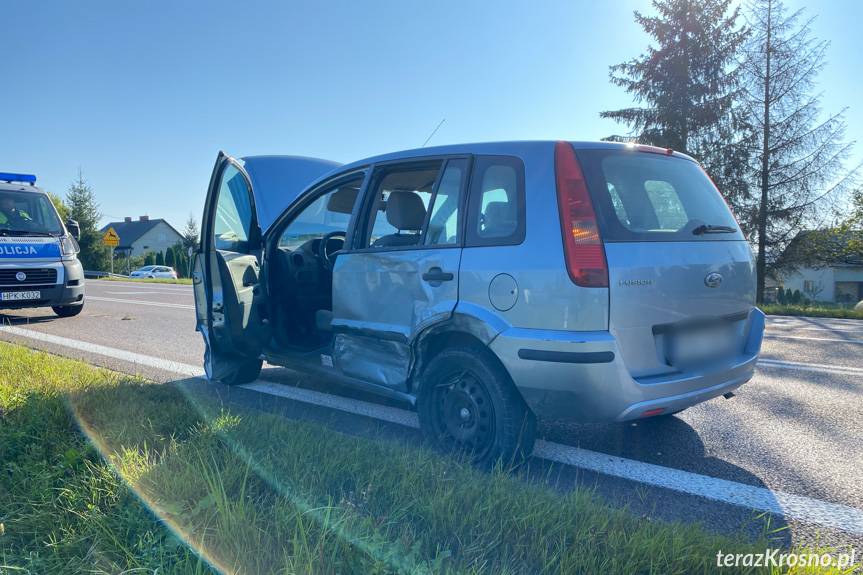 Zderzenie osobówki z ciężarówką w Iskrzyni