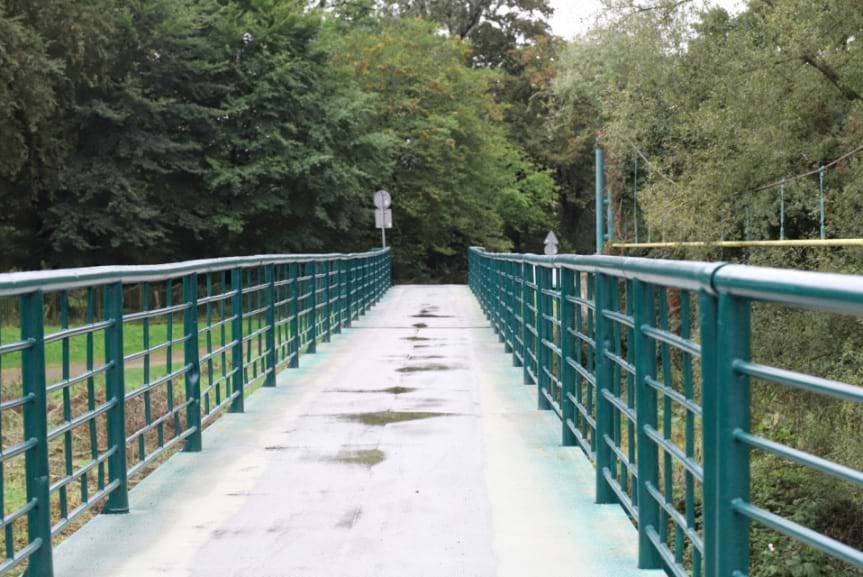 Odnowiona kładka w Żarnowcu