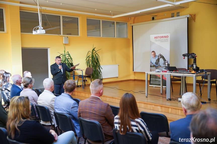 Robot Astorino trafił do Elektryka