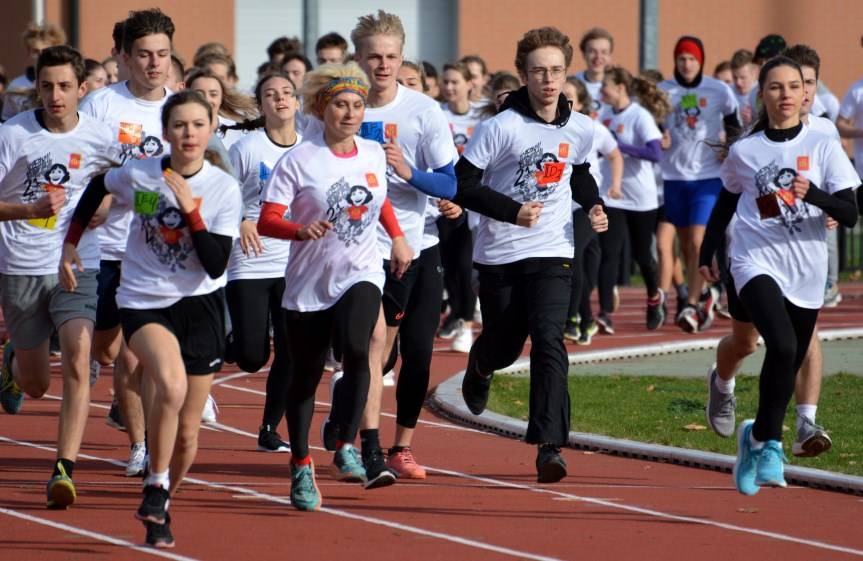 XXII biegi sztafetowe o puchar dyrektora I LO w Krośnie