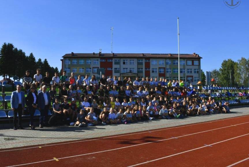 Uczniowie gminy Korczyna wzięli udział w mityngu lekkoatletycznym