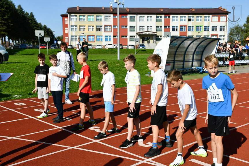 Uczniowie gminy Korczyna wzięli udział w mityngu lekkoatletycznym