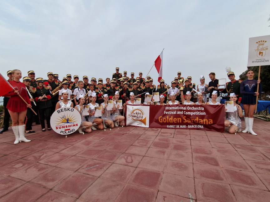 Triumf Rymanowskiej Orkiestry Dętej i Mażoretek "Sunshine" Besko w Hiszpanii