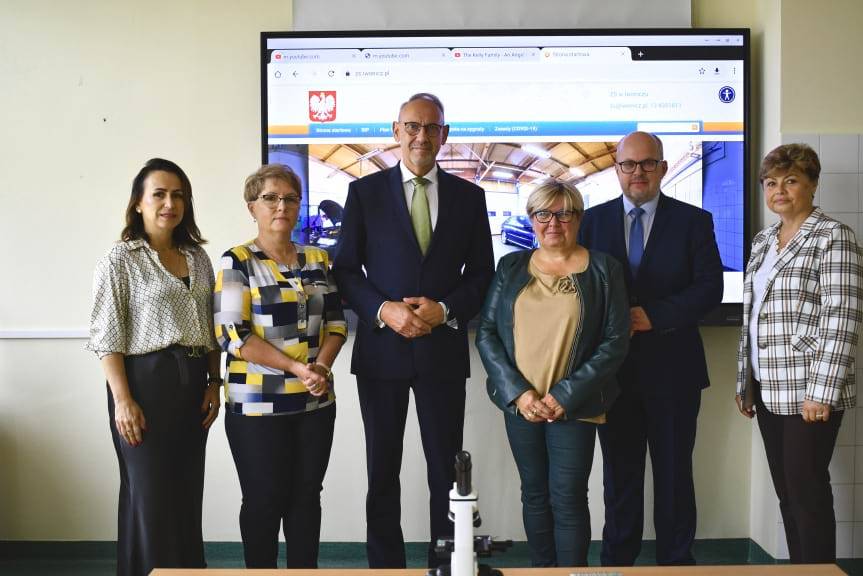 Nowoczesna ekopracownia przyrodnicza w ZS w Iwoniczu