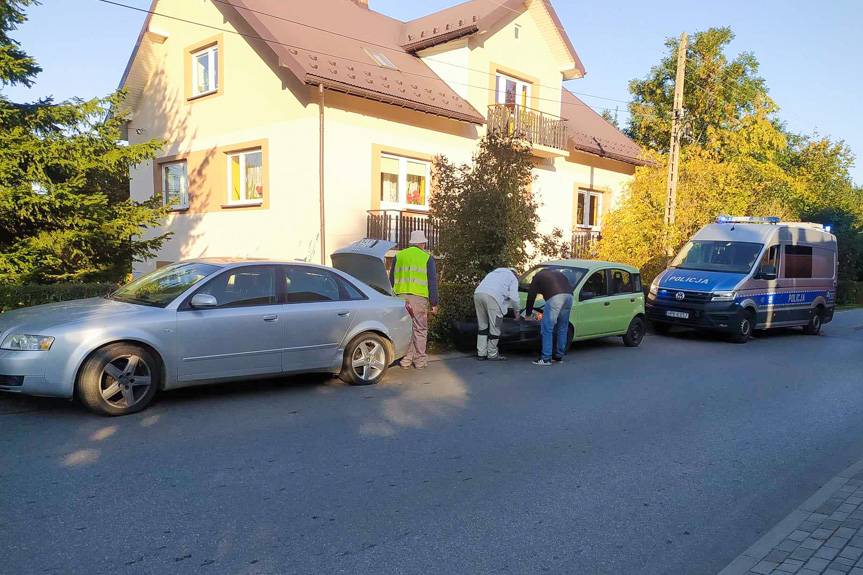 Zderzenie trzech samochodów w Głowience