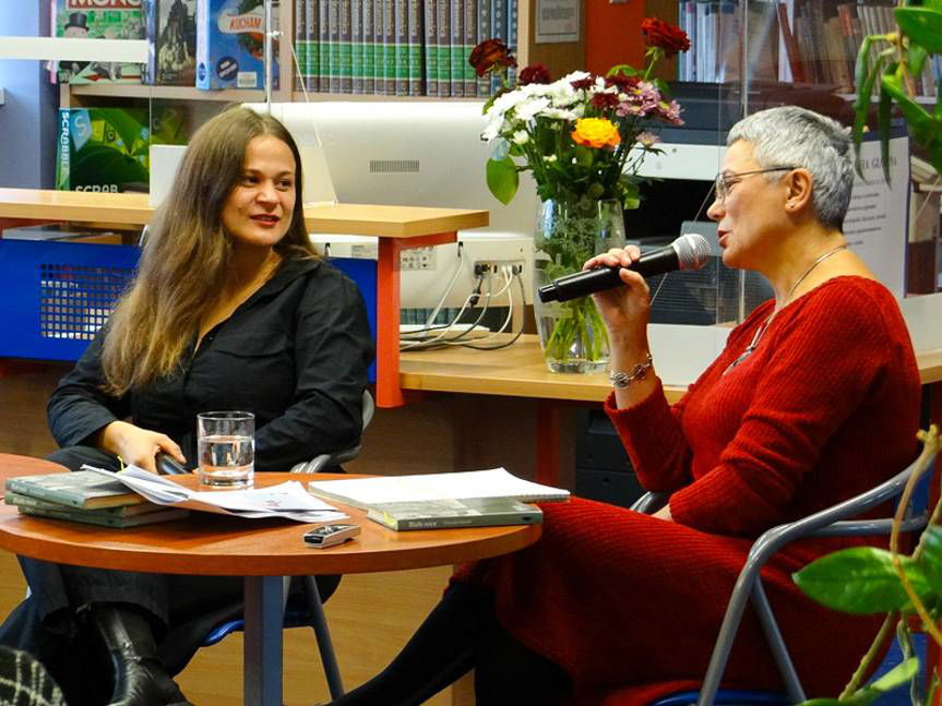 Wywodzę się z poezji… Urszula Honek w KBP