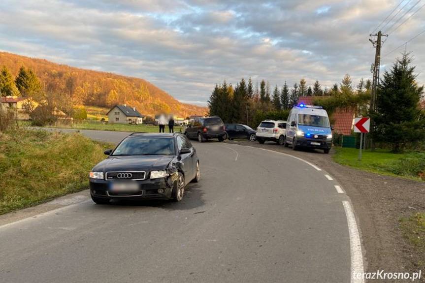 Zderzenie na łuku drogi