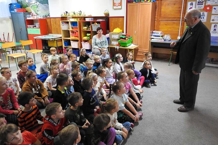 Odkrywanie numizmatyki z dziećmi