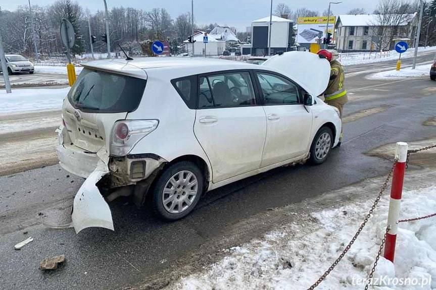 Zderzenie dwóch samochodów na Korczyńskiej