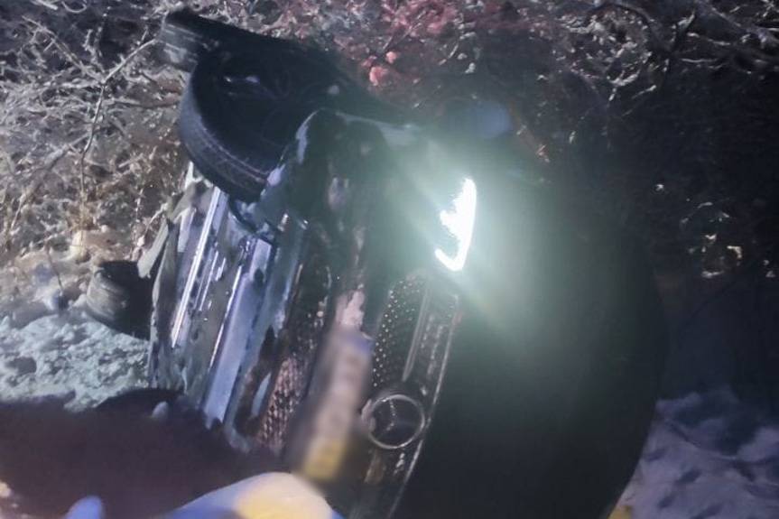 Samochód wypadł z drogi. Ranna kobieta