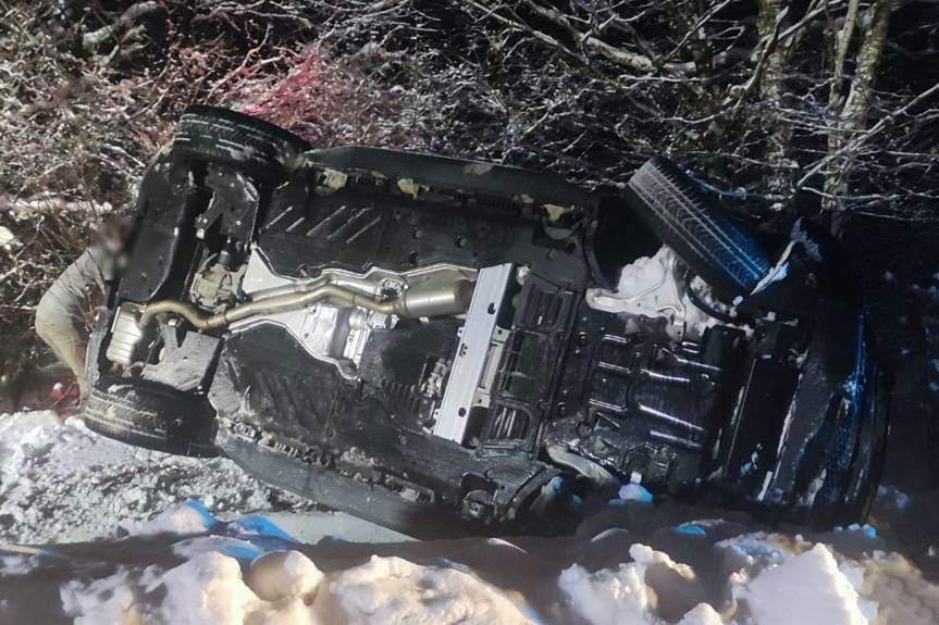 Samochód wypadł z drogi. Ranna kobieta