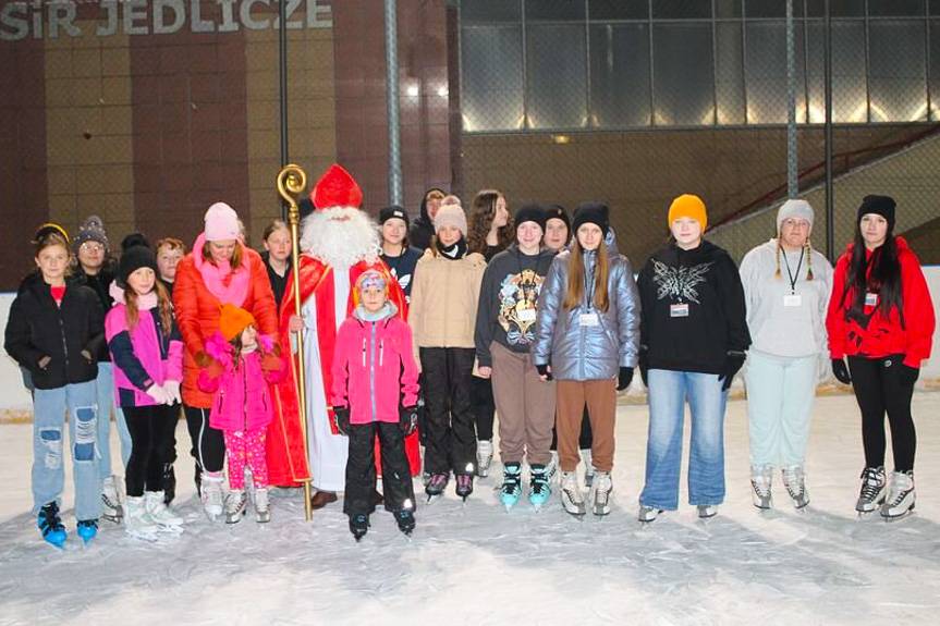 Mikołajki na lodzie