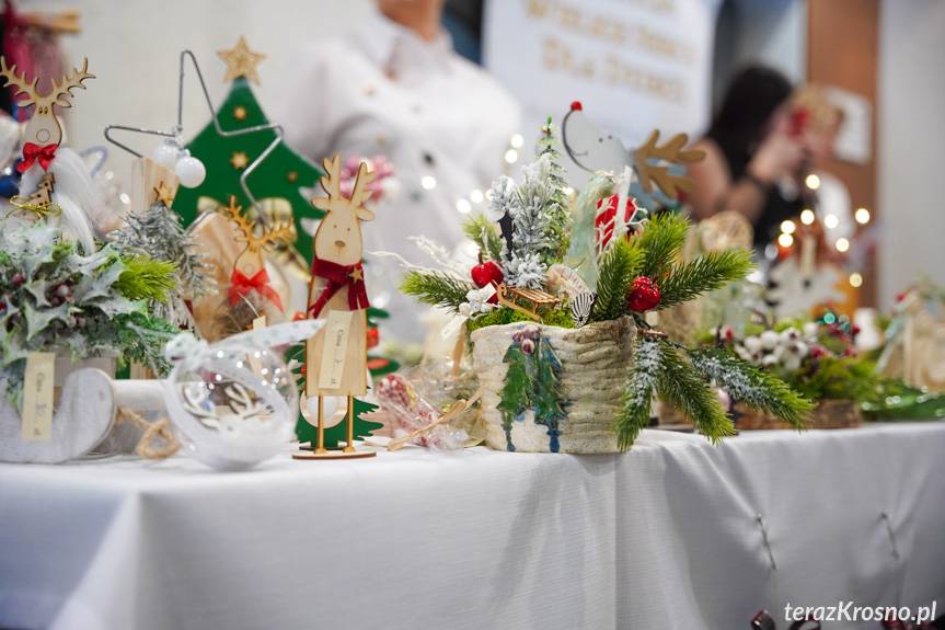 Kiermasz Świąteczny w Hotelu Nafta Krosno [ZDJĘCIA]