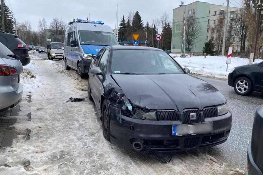 Zderzenie dwóch samochodów w Krośnie