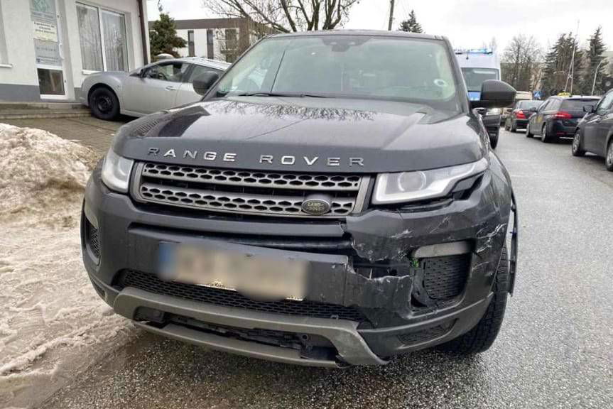 Zderzenie dwóch samochodów w Krośnie