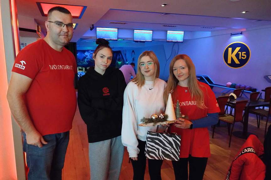 Pomocnicy św. Mikołaja z Orlen Oil