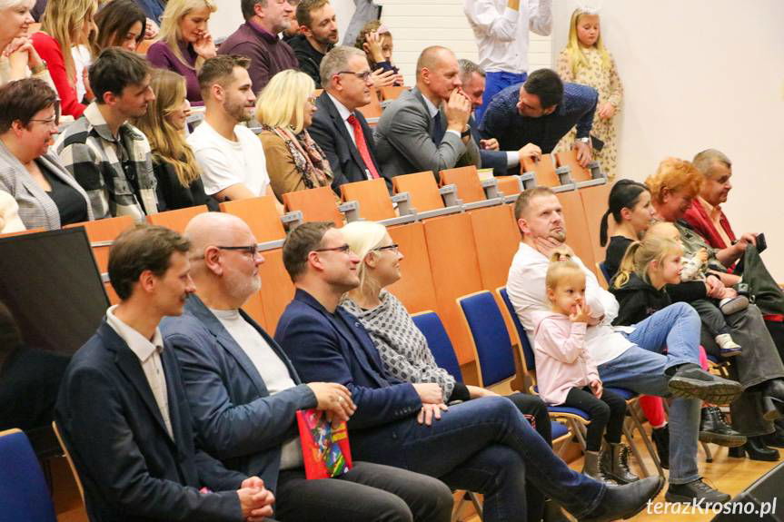 Koncert charytatywny i kiermasz świąteczny dla Ani