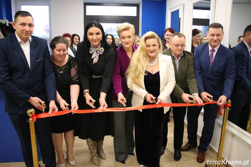 Nowe życie domu ludowego w Łężanach: Uroczyste otwarcie po remoncie