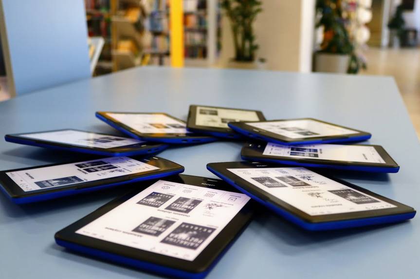 Wypożycz czytnik ebooków z biblioteki