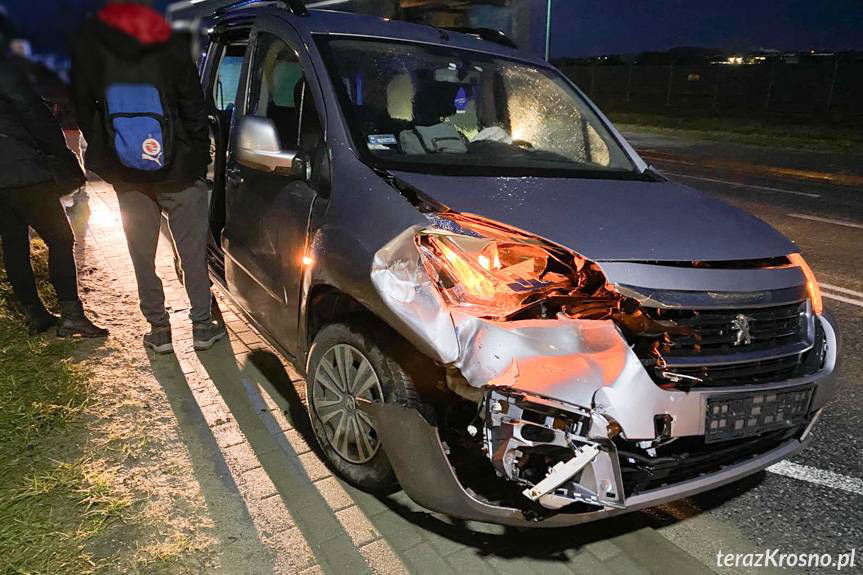 Poranna kolizja, zderzenie dwóch samochodów