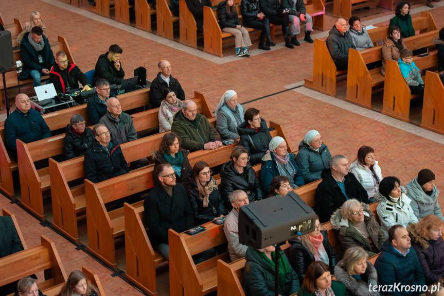 Byśmy byli jedno. Historia życia trzech kapłanów w Krośnie