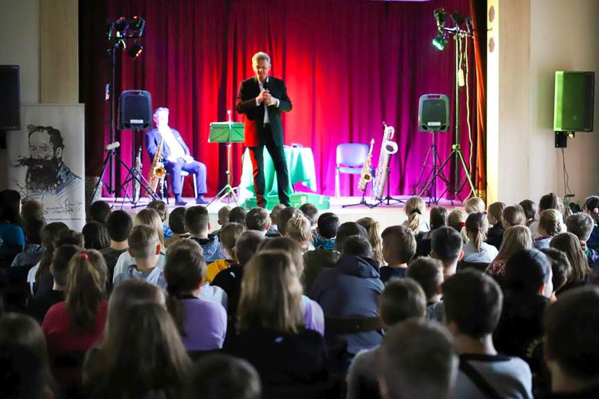 Niezywkły koncert w SP w Jedliczu