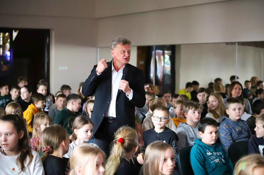 Niezywkły koncert w SP w Jedliczu