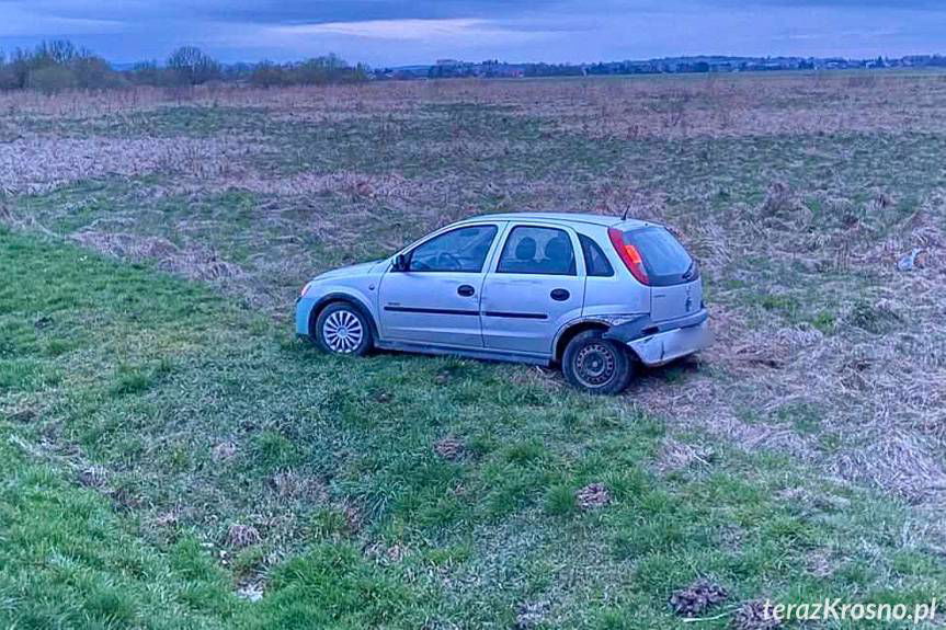 Zderzenie dwóch samochodów na DK19
