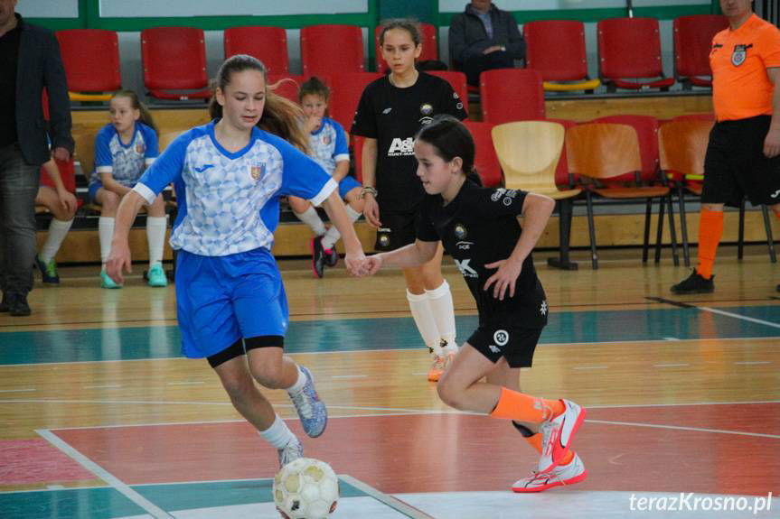 Młodziczki Karpat Krosno wicemistrzyniami Podkarpacia