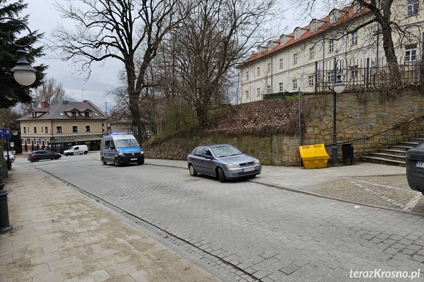 Wypadek na Czajkowskiego, poszkodowana 83-latka