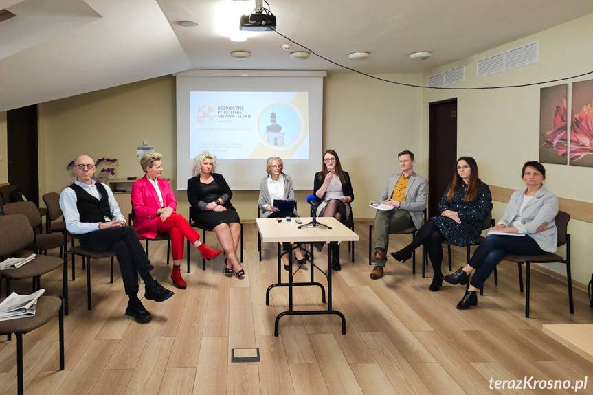 Safe Next Generation ma być lokalną "trzecią drogą"