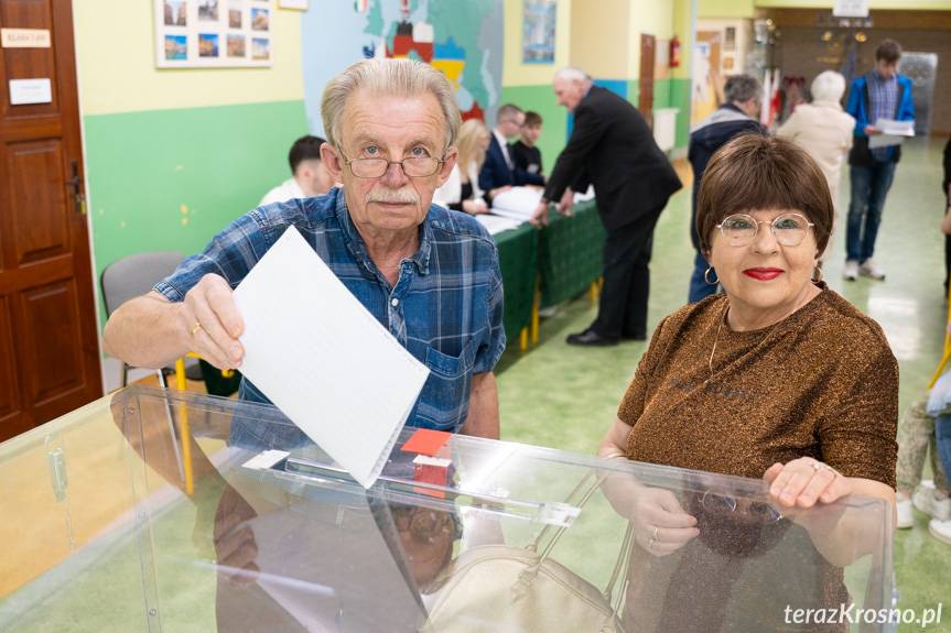 Wybory samorządowe 2024. Zakończyło się głosowanie, trwa liczenie głosów