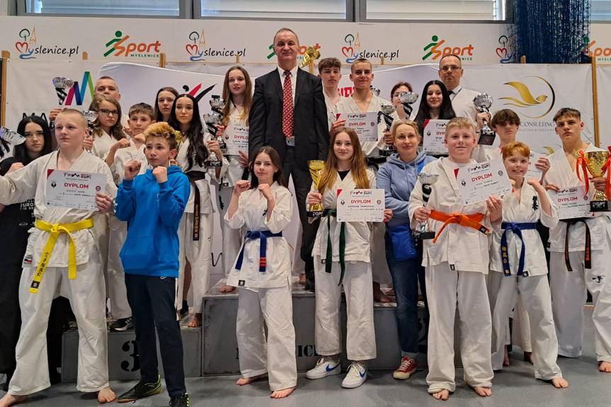 Karatecy na podium