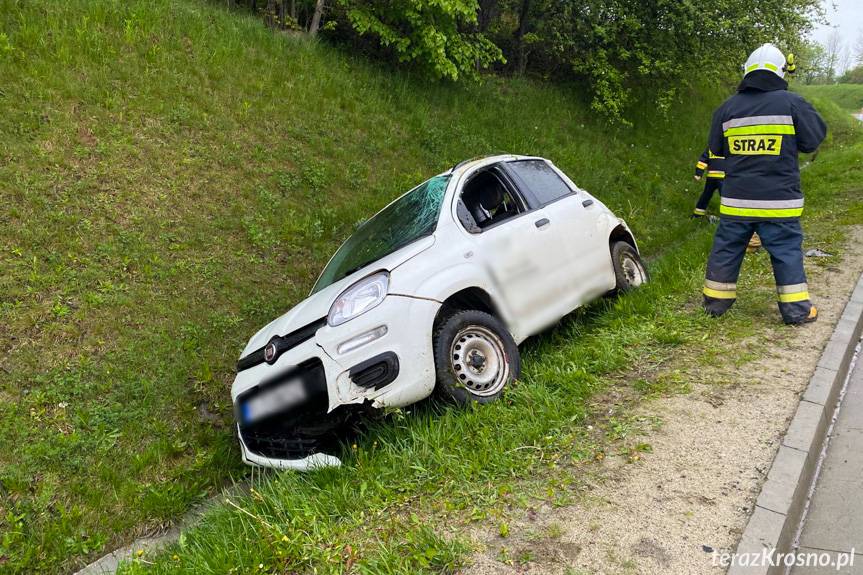 Kombornia. Fiat w rowie