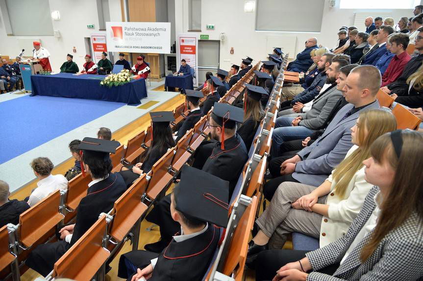 25 lat krośnieńskiej uczelni. Zaproszenie na Zjazd Absolwentów