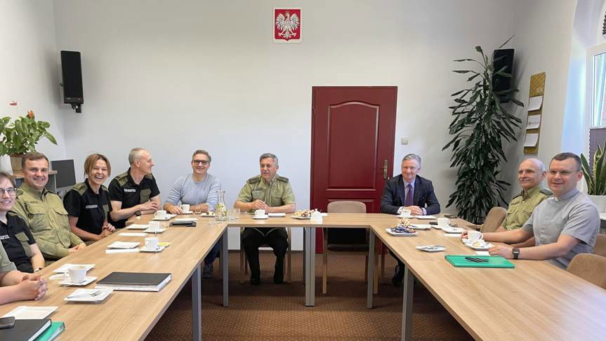 Kreatywność i precyzja. Replika strażnicy granicznej od uczniów z Miejsca Piastowego