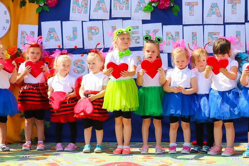 Przedszkolaki oczarowały serca rodziców