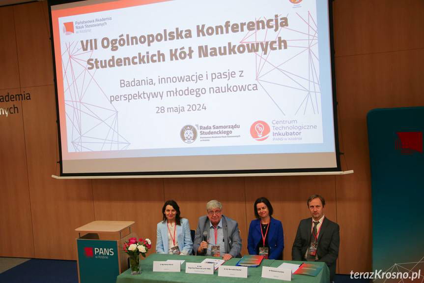 Studenci z pasją. Ogólnopolska konferencja w PANS