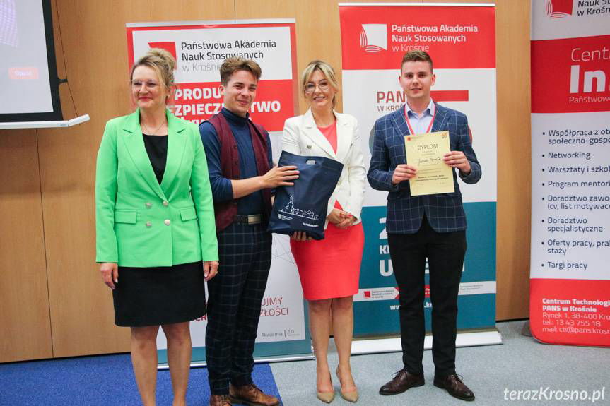 Studenci z pasją. Ogólnopolska konferencja w PANS