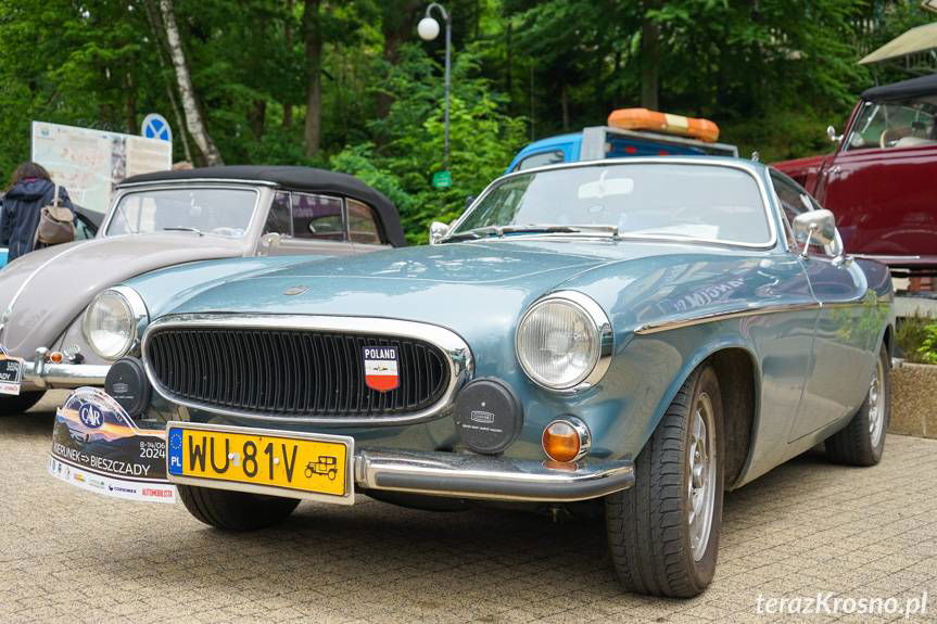 Miłośnicy zabytkowych aut zjechali do Iwonicza-Zdroju