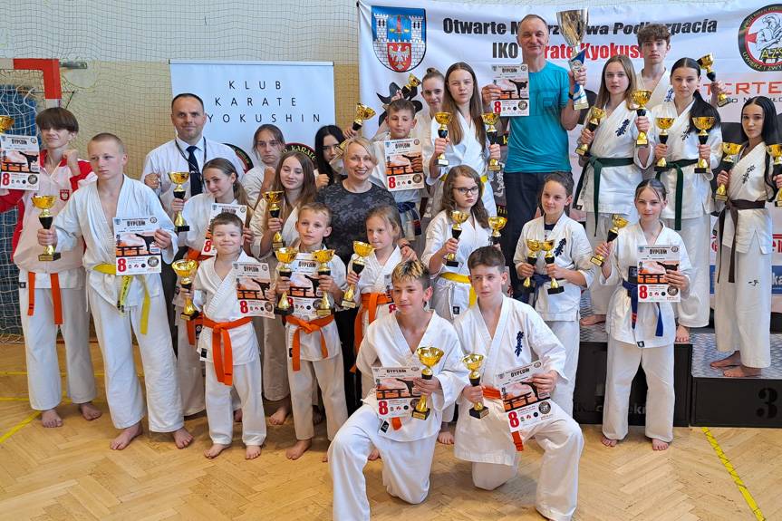 Drużynowe wicemistrzostwo Krośnieńskiego KKK