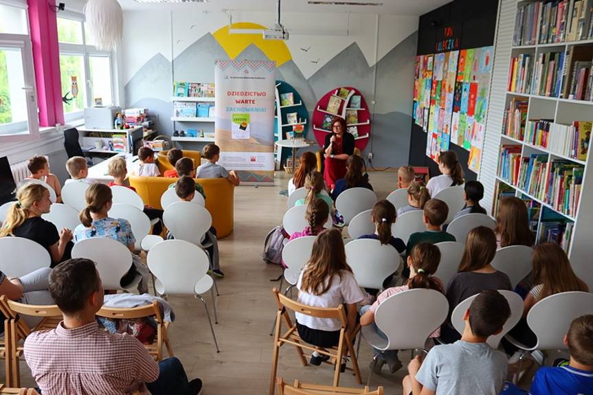 "Wyszymory i inne bieszczadzkie stwory…" - spotkania z Jolą Jarecką