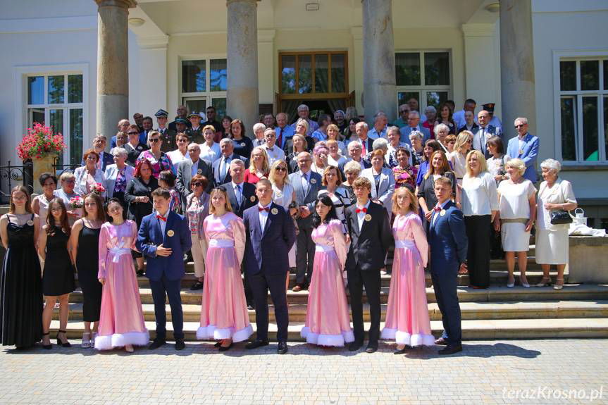Piękny jubileusz Liceum Ogólnokształcącego w Jedliczu [ZDJĘCIA]
